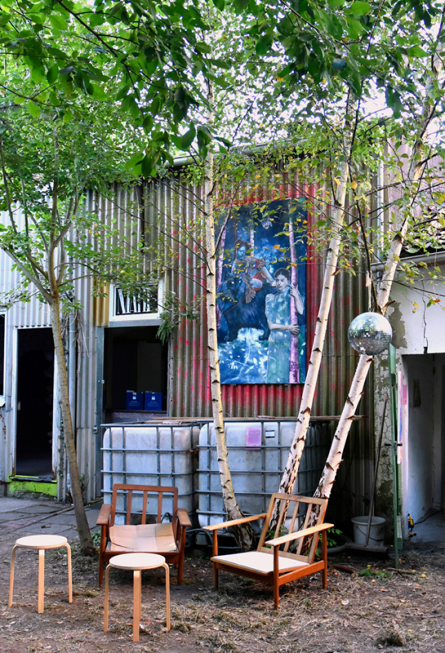 Regine Wolff| Installation View | UNTER BIRKEN | 2024 | 200 x 110 cm